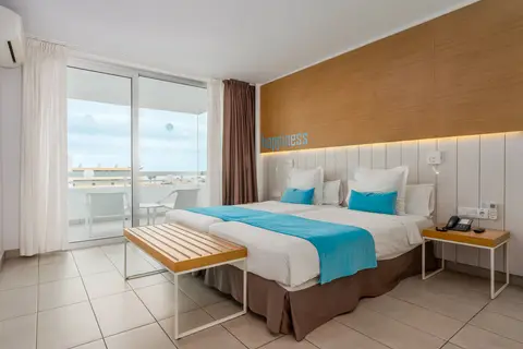 Akeah Broncemar Maspalomas in Santa María de Guía de Gran Canaria — foto 21
