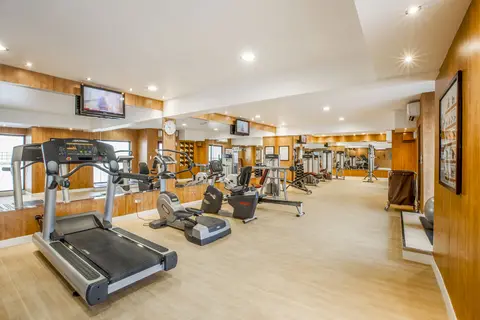 Golden Sands 3 Hotel Apartments in Dubai — foto 19
