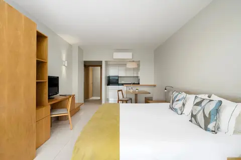 Fly & Go Agua Hotel Riverside in Estômbar e Parchal — foto 10