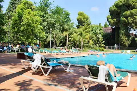 Hotel Termes Montbrio in Montbrió Del Camp — foto 17