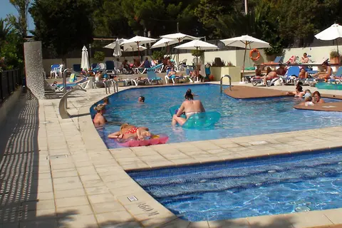 Hotel  AzuLine Bergantín in Sant Josep de sa Talaia — foto 20