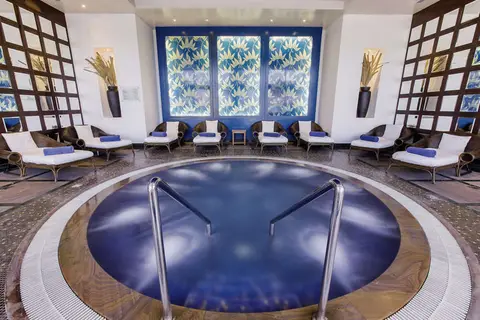 Radisson Blu Hotel & Resort Abu Dhabi Cornich in أبوظبي — foto 8