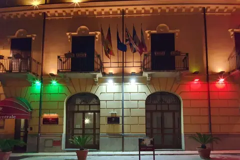 Centrale in Alcamo — foto 12