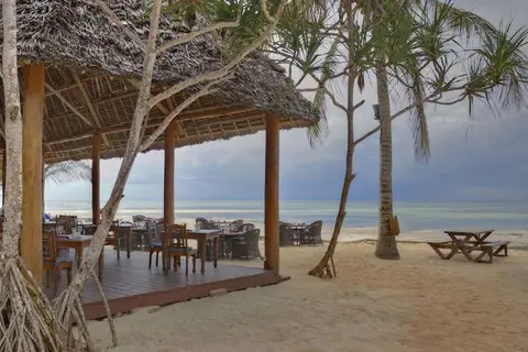 Sultan Sands Islands Resort in Kiwengwa — foto 9