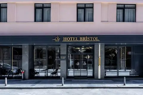 Bristol in Beyoğlu — foto 14