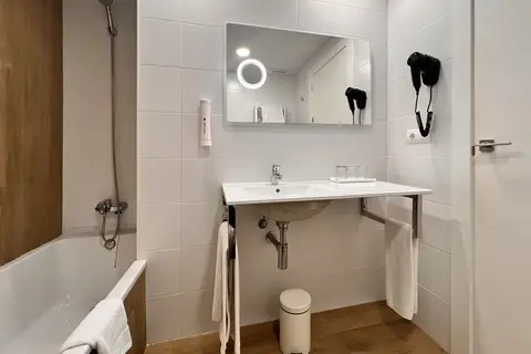 Hotel Maya Alicante in Alicante — foto 11