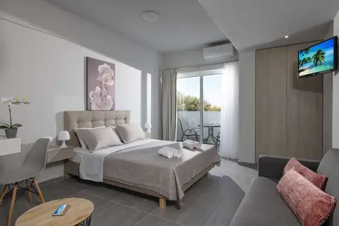 Golden Sunlight Hotel in Δημοτική Ενότητα Γουβών — foto 4