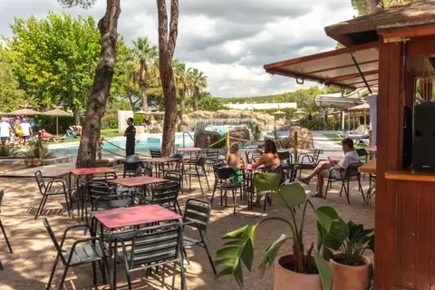 Holacamp Sitges Garrofer in Sitges — foto 31