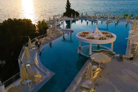 Hotel Korumar De Luxe in Kuşadası — foto 22