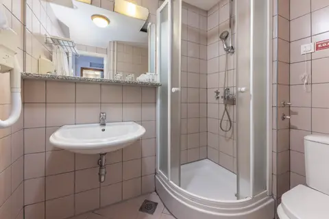 Hotel Jezero in Plitvička Jezera — foto 29