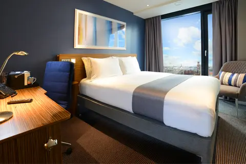 Travelodge Plus Dublin City Centre in Dublin — foto 16