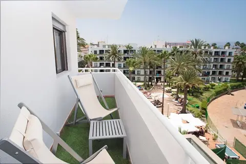 Hotel LIVVO Anamar Suites in San Bartolomé de Tirajana — foto 22