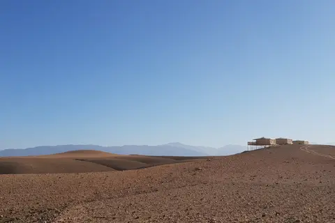 Nkhila Lodge Agafay Desert Private Camp in Lalla Takarkoust ⵍⴰⵍⵍⴰ ⵜⴰⴽⵔⴽⵓⵙⵜ للا تكركوست — foto 17