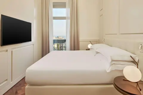 De Bonart Naples, Curio Collection by Hilton in Napels — foto 22