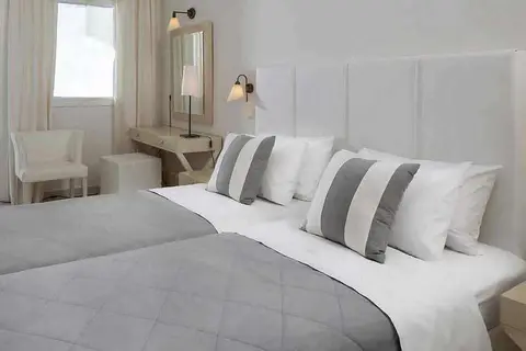 Manoulas Mykonos Beach Resort in Άγιος Ιωάννης Διακόφτης — foto 5
