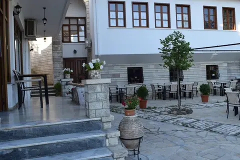 Hotel Bineri in Gjirokastra — foto 3