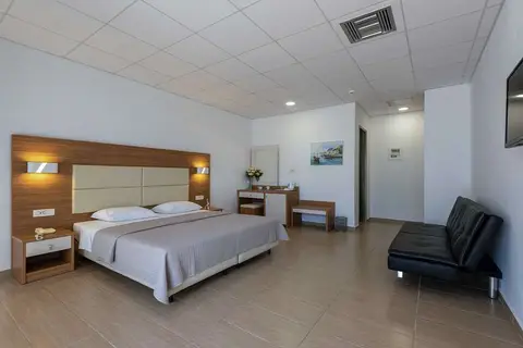 Royal Bay in Κέφαλος — foto 4