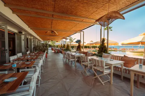Next by Savoy Signature in Funchal, foto 5