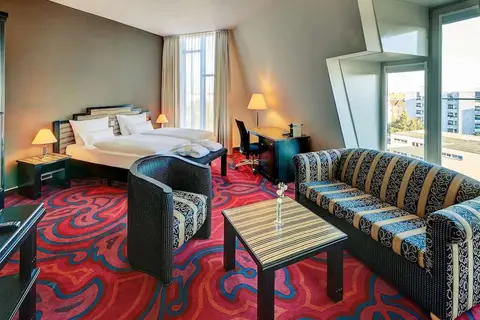 Mercure Hotel Berlin Tempelhof in Berlijn — foto 2