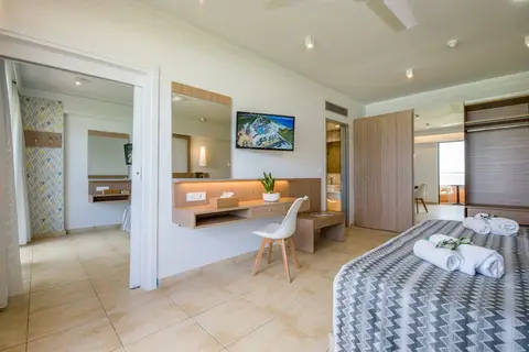 Kiani Beach Resort in Καλύβες — foto 26