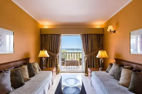 Ariti Grand Hotel in Korfoe — foto 18