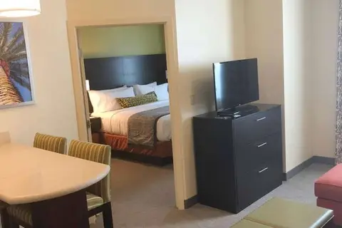 Staybridge Suites Miami International Airport in Miami — foto 5