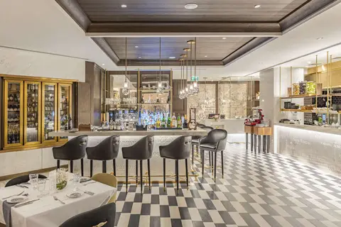 Al Bandar Rotana Creek in Dubai — foto 28
