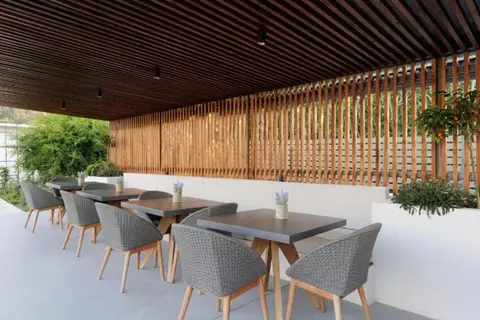 V Luxury Suites in Korfoe — foto 4