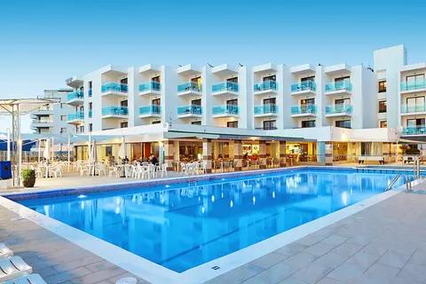 Aparthotel Nereida in Sant Josep de sa Talaia