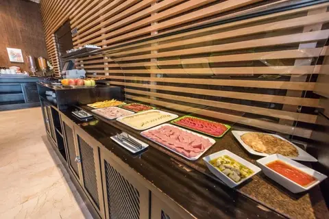 Hotel Mercader in Madrid — foto 27