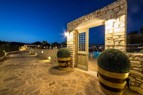 Saint Andrea Paros Seaside Resort in Νάουσα — foto 27