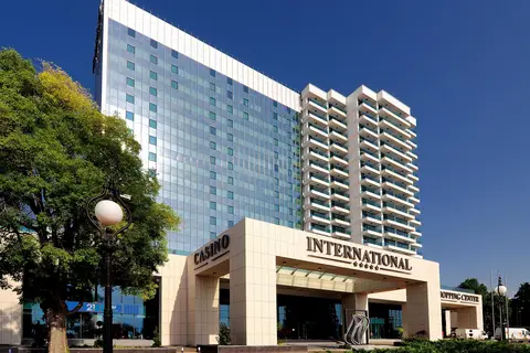 International Hotel Casino & Tower Suites in СПА център Ривиера Бийч — foto 16