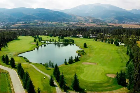 El Chalet del Golf in Pyreneeën — foto 5