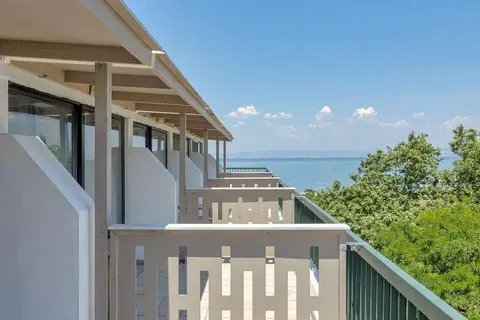 Sun Beach Hotel in Αγία Τριάδα — foto 14