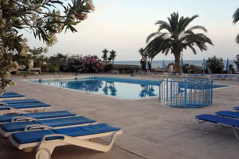 Vrachia Beach Hotel & Suites in Kissonerga — foto 12