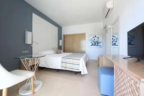 Sandos El Greco Beach Hotel in Portinatx — foto 22