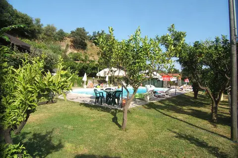 Agriturismo Valle Alcantara in Motta Camastra — foto 7