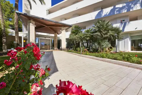 Globales Cala Bona Suites in Son Servera — foto 9