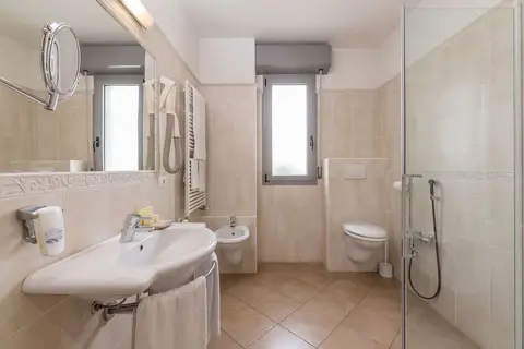 Hotel Sovrana in Rimini, foto 11