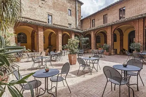 Il Chiostro del Carmine in Sienna — foto 3