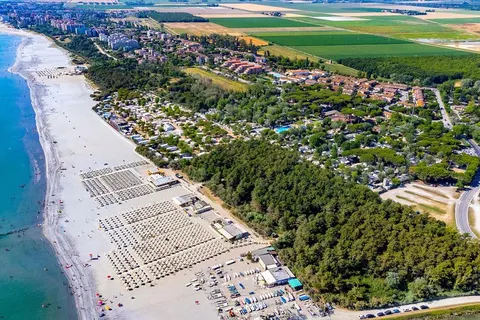 Adriano Family Collection foto 3