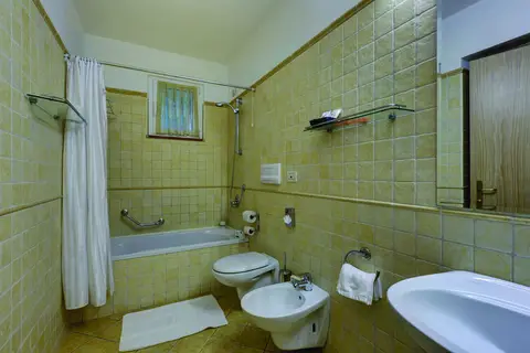 Hotel Cristina in Limone sul Garda — foto 13