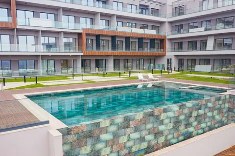 Royal Blue Resort & Residences in Kotor — foto 2