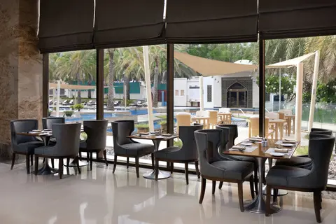 Sheraton Oman Hotel in Muskaatdruif — foto 5
