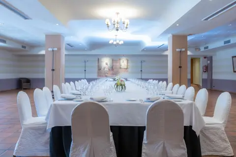 Hotel Termes Montbrio in Montbrió Del Camp — foto 22