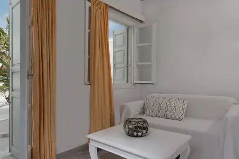 Nikki Beach Resort & Spa Santorini in Δημοτική Ενότητα Τιθορέας — foto 8
