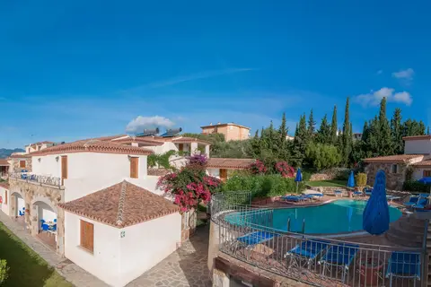 Appartementen Residence Bouganvillage in Tanaunella — foto 5