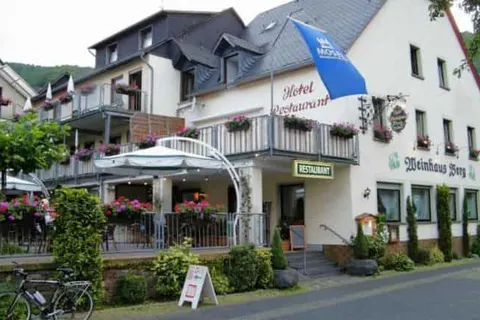 Hotel Restaurant Weinhaus Berg foto 1