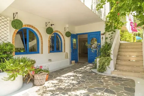 Nathalie Hotel in Ιαλυσός — foto 9