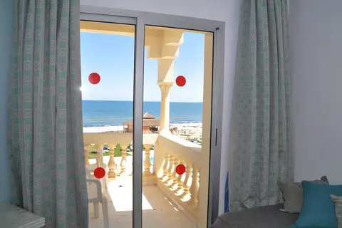 Neptunia Beach in المنستير — foto 23
